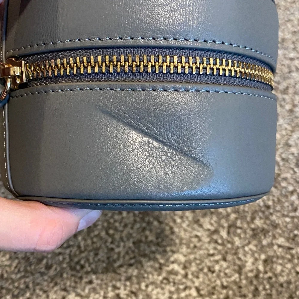 Mark & Graham Gray Leather Jewelry Case